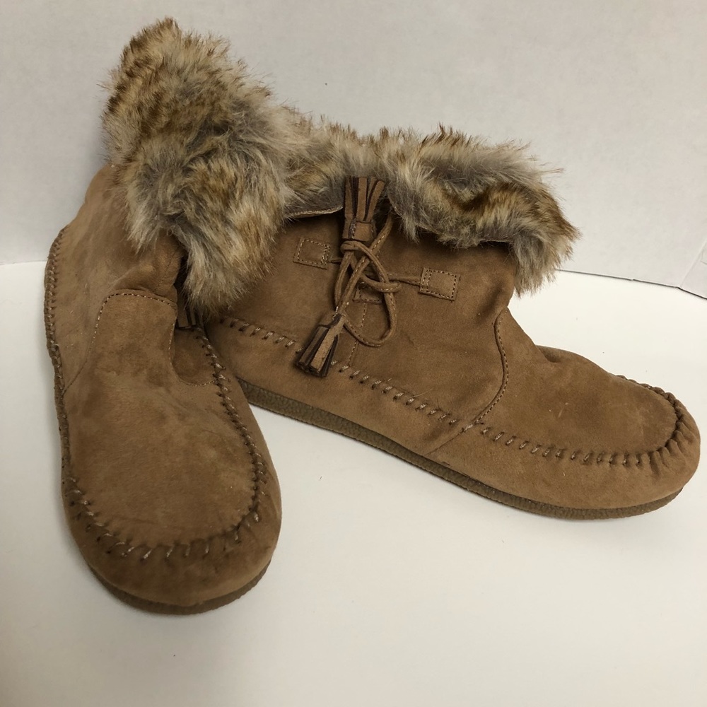 Fur Moccasin stitched tassel ankle boots